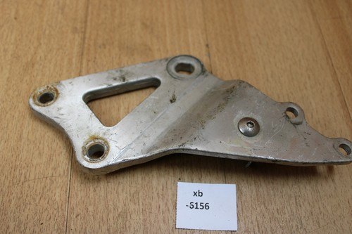 Suzuki bracket footrest front - footrest,